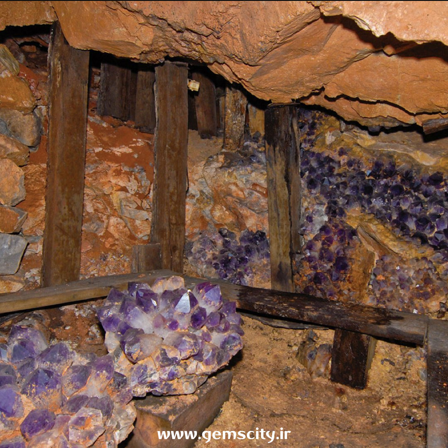 معدن آناهی در بولیوی